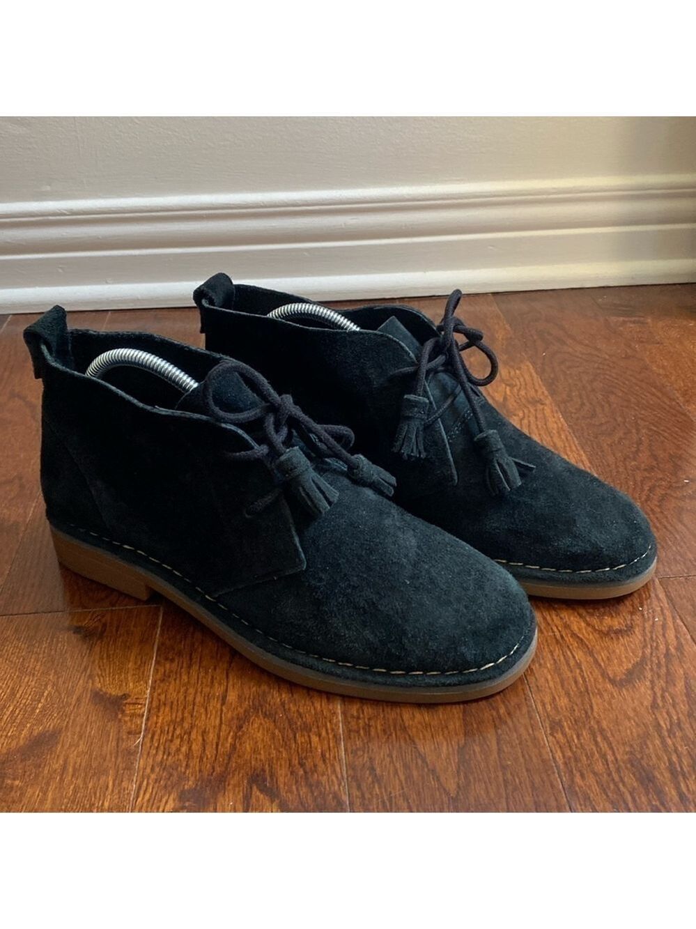 Hush Puppies Women’s Size 7.5 Black Suede Chaco Boots Tassel Lace Up